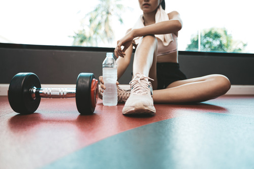 Si no hay ningún problema durante la menstruación, se puede practicar ejercicio en ambas fases.