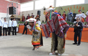 Festival de danza y música latinoamericana en Quero