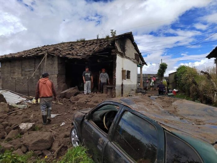 Daños. Quienes perdieron sus casas ahora viven en albergues.