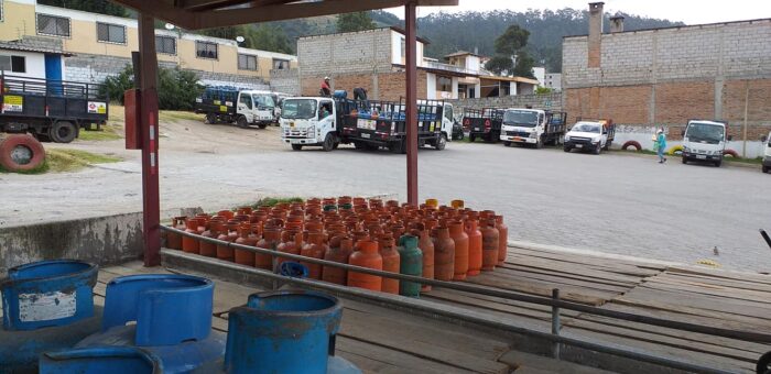 Especulación. Hasta en $10 se está ofertando la bombona de gas, en Quito.