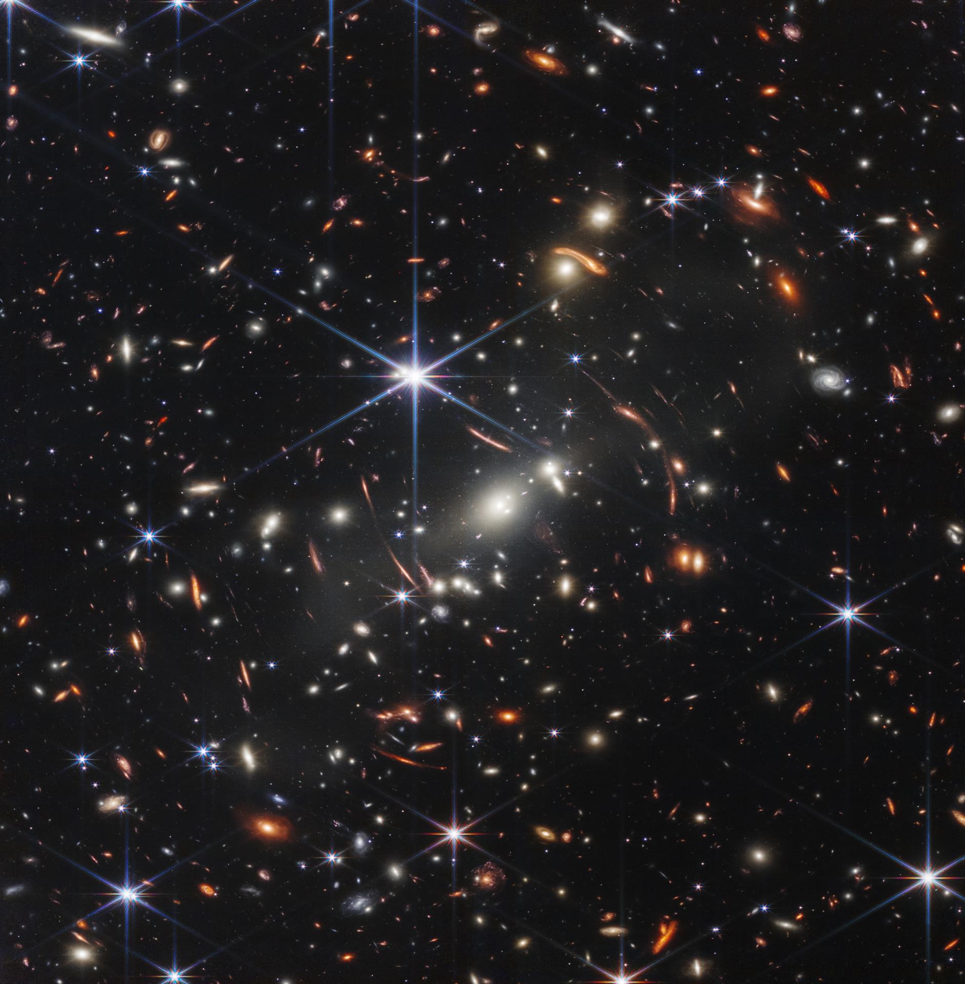 NASA revela «una pequeña porción del universo» con la primera imagen del Webb