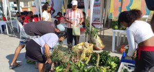 Feria del agro se realizó en la Tolita 1