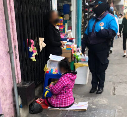 Los niños continúan en laborando en las calles.