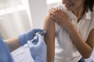 Cuatro puntos de vacunación habilitados para este domingo en Tungurahua