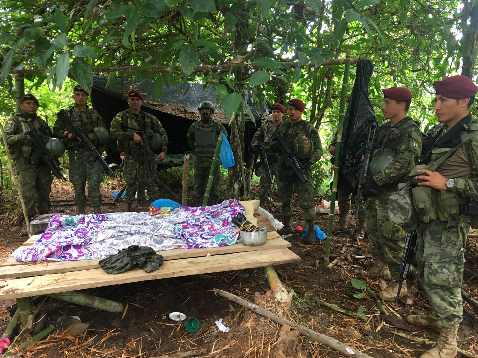 Hallan base abandonada de las disidencias de las FARC en Esmeraldas