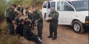 10.527 migrantes ecuatorianos han  sido detenidos en la frontera de EE.UU.