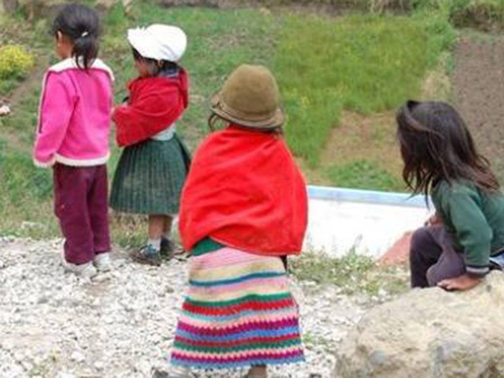 La pobreza afecta a más de la mitad de los indígenas ecuatorianos.