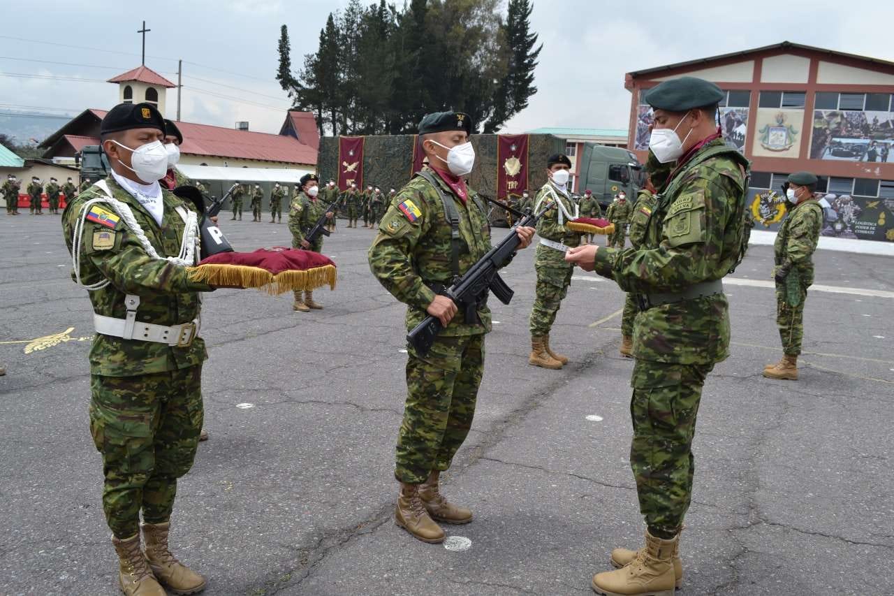 Ejército ecuatoriano busca profesionales especialistas para oficiales y tropa