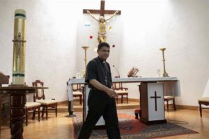 El Gobierno de Ortega excarcela a obispo nicaragüense Rolando Álvarez, condenado a 26 años