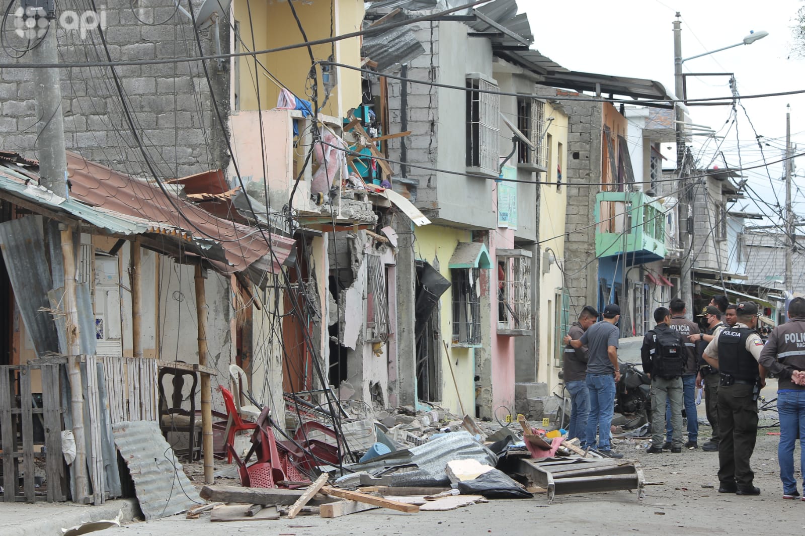 Explosión en barrio de Guayaquil (Foto Api)