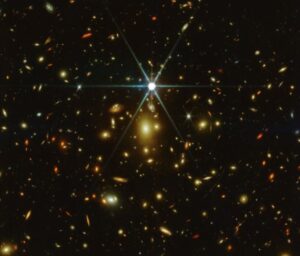 Telescopio Webb capta la estrella conocida más lejana en el universo
