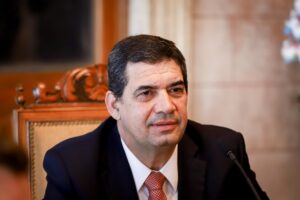 El presidente de Paraguay aconseja al Vicepresidente que renuncie tras las acusaciones de corrupción de EE.UU.