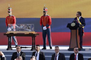 Petro y la espada de Bolívar: ¿reedición chavista o ánimo de unidad?
