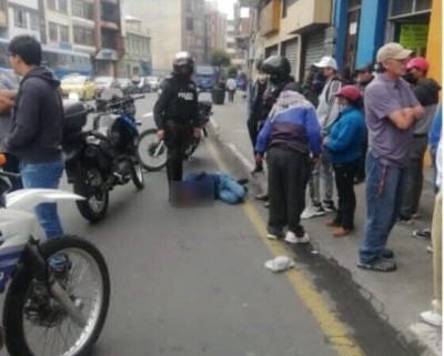 Ladrón es golpeado por intentar robar 20 mil dólares a un hombre en Ambato