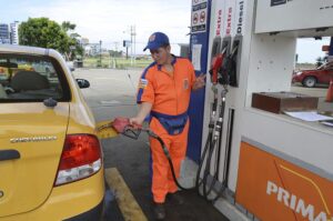 ¿Se podrá vender una gasolina extra de mayor calidad, pero a un precio de $3,89 por galón?