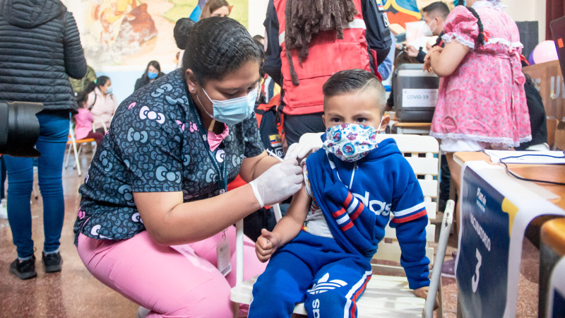 Niños menores de 12 años reciben solo dos dosis de la vacuna anticovid