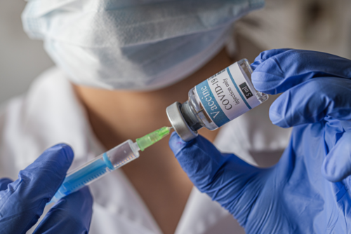 Tungurahua habilita 28 puntos de vacunación en este feriado