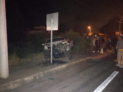 Cuatro heridos deja choque en la vía Riobamba-Ambato