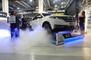 Automekano presenta dos vehículos 100% eléctricos en el Autoshow 2022