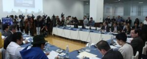 SESIÓN. Comisión de Asamblea Constituyente de Montecristi.  (Foto: cortesía) 