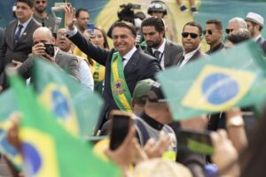 El Bicentenario de Brasil sirvió para proclamas electorales de Bolsonaro y Lula