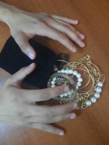 Roban USD 7.000 en joyas  de una casa en Martínez