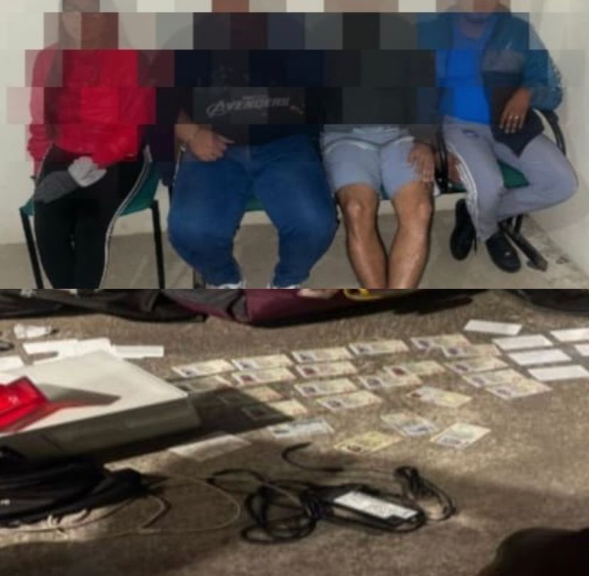 Presuntos estafadores con documentos falsos detenidos en Saraguro