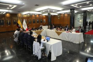 Entregan anteproyecto de Ley de Inversiones