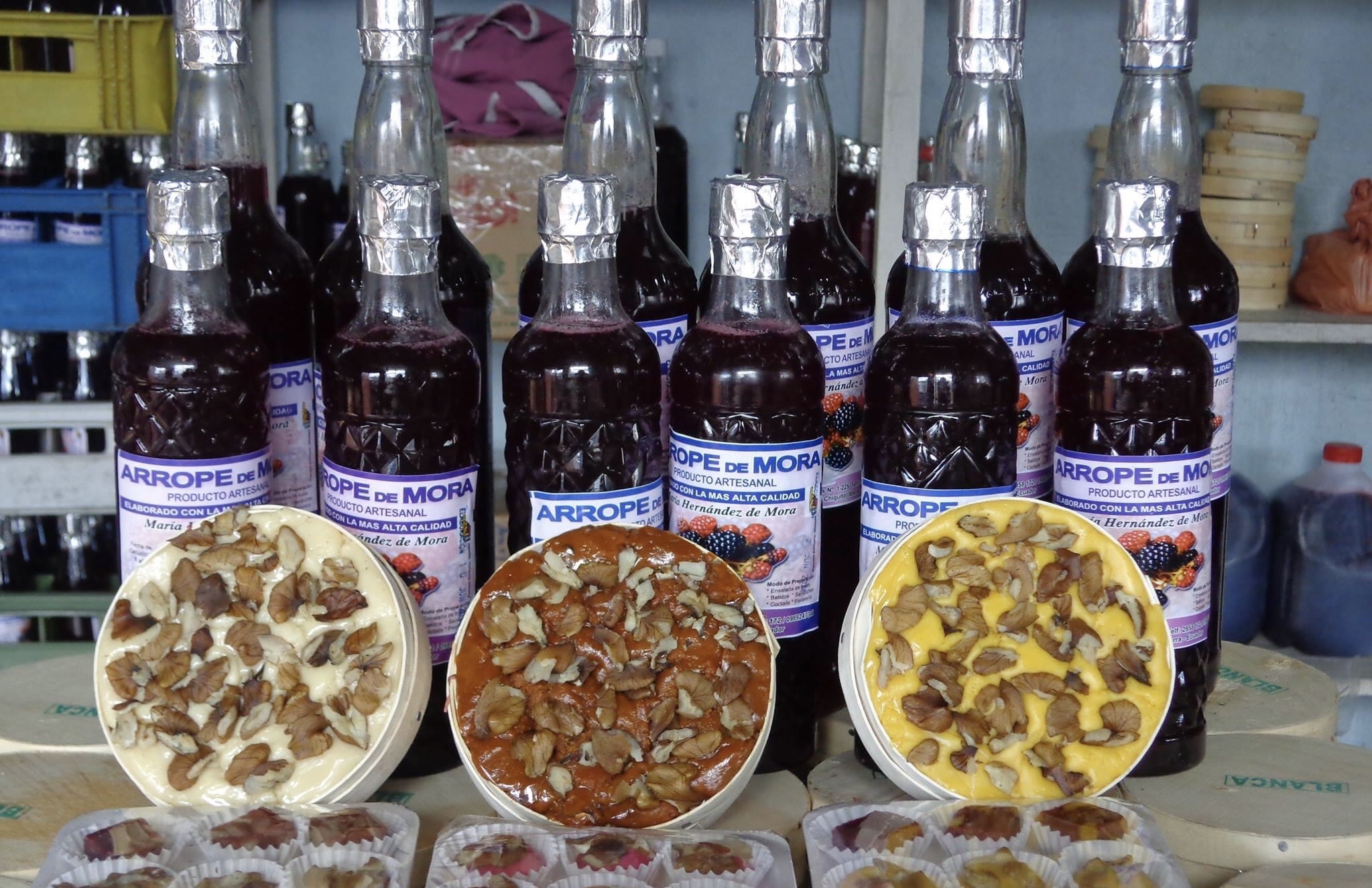 Productos. En el centro de Ibarra hay puestos de venta donde se ofertan estos tradicionales dulces.