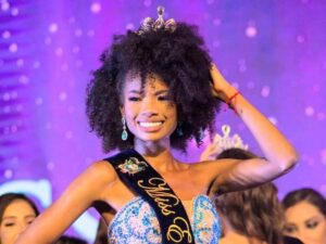 Diosa del ébano con raíces esmeraldeñas es la Miss Ecuador 2022