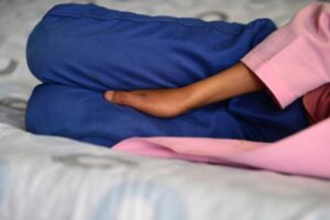 Mujer es abusada sexualmente mientras dormía tras una fiesta al norte de Ambato