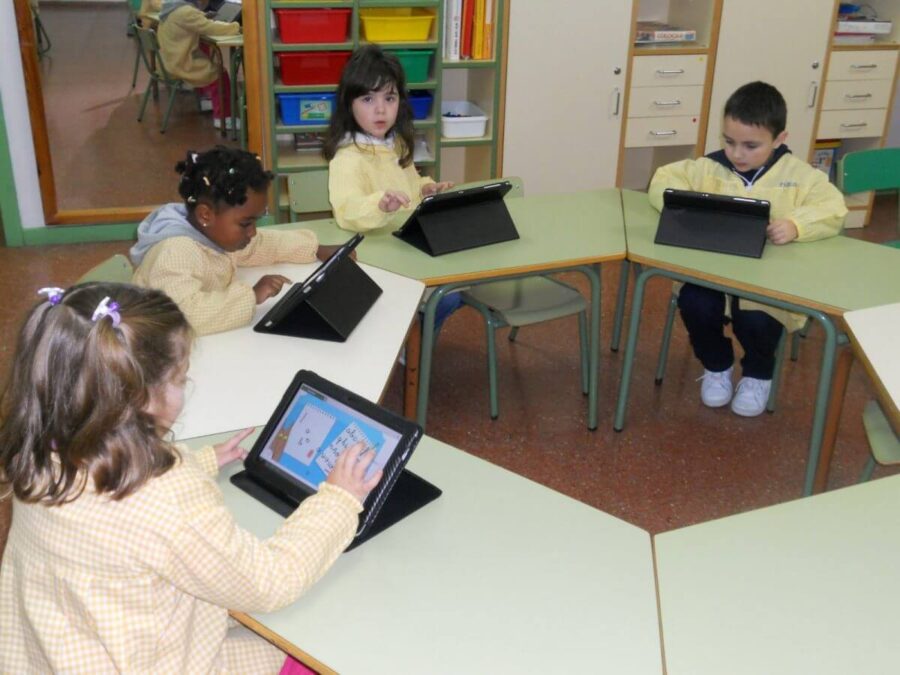 5 maneras de ayudar a los niños a lidiar con la tecnología en la escuela
