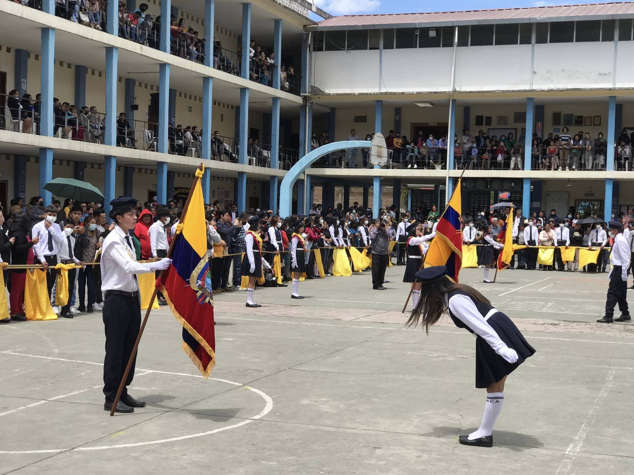 Estudiantes de la Zona 7 rindieron homenaje a la Bandera
