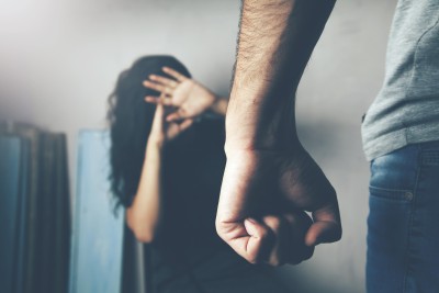 Hombre amenaza con matar a su expareja