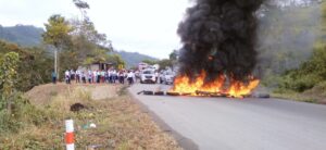 Comuneros protestaron por el mal estado de las vías y exigen intervención