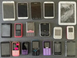 Decomisan celulares de dudosa procedencia en Pelileo