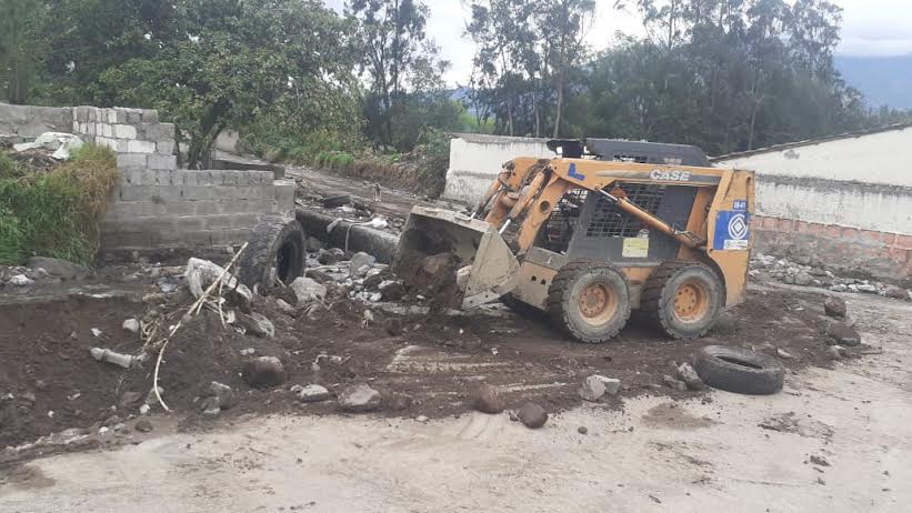 Puente que conecta a Cotacachi y Atuntaqui está a punto de colapsar