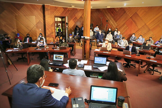 Siete de 13 concejales van a la reelección