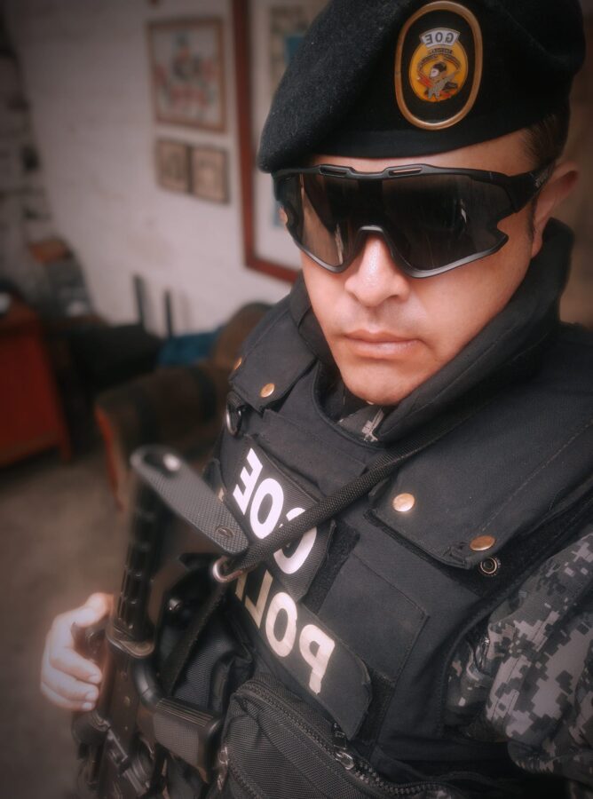 Uniformado. Tras retomar su libertad en 2019, David Velasteguí continuó cumpliendo sus labores policiales, hasta la actualidad.