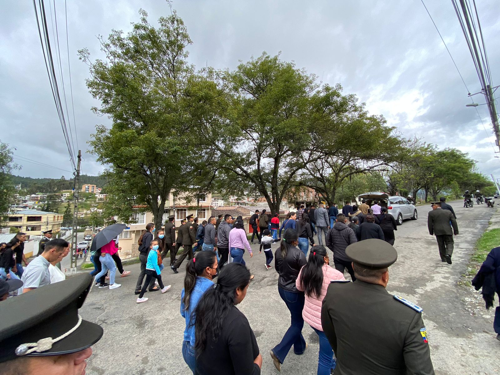 Último adiós en Loja a la joven policía fallecida en Guayaquil