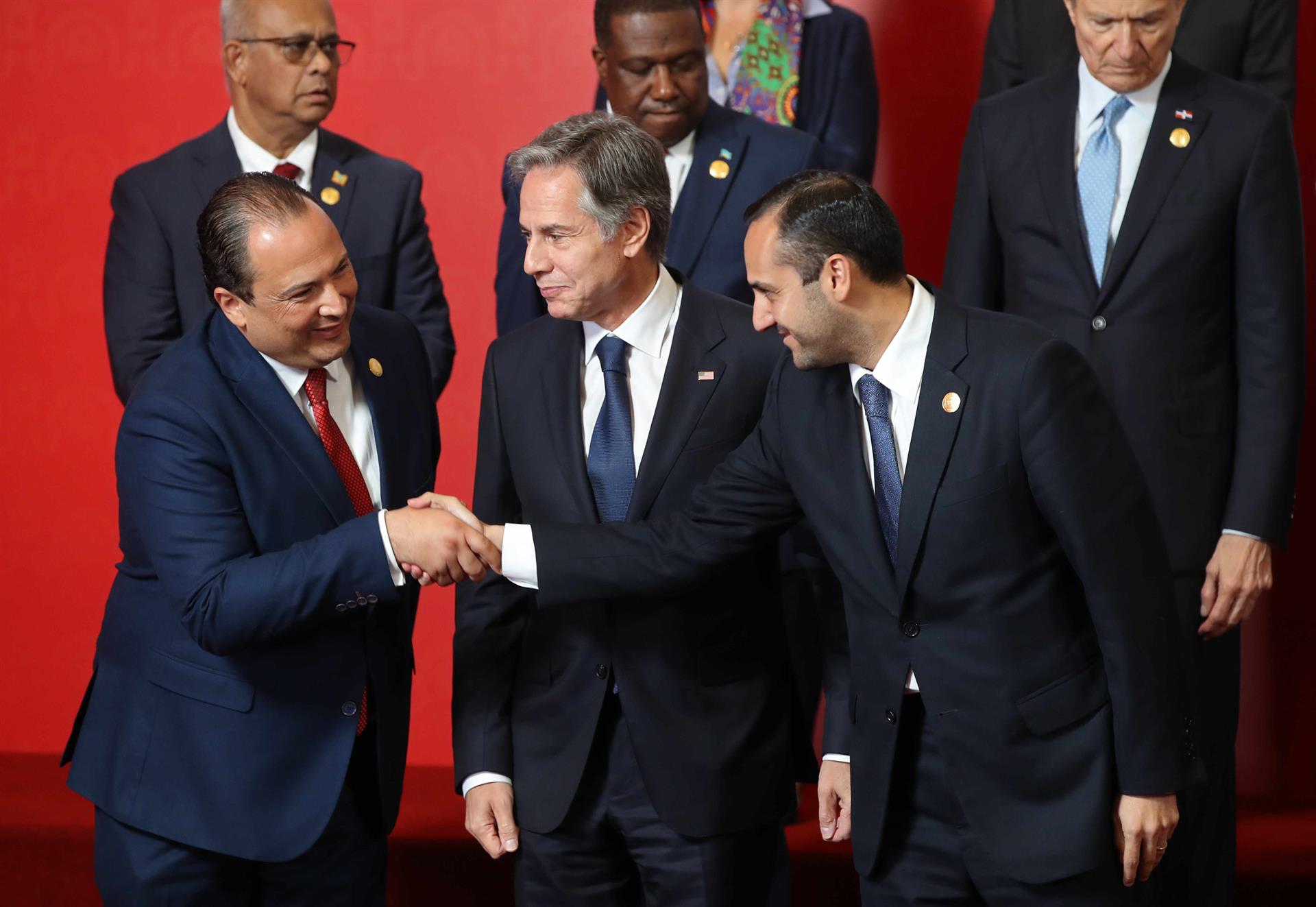 Ecuador califica de dictadura al régimen de Nicaragua y pide democracia para Venezuela