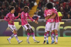 Tres equipos por un billete de finalista por el título de la Copa Ecuador