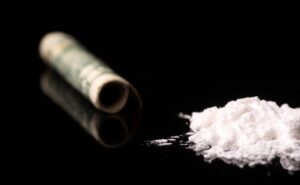 Cinco años de cárcel para banda de  vendedores de droga en Ambato