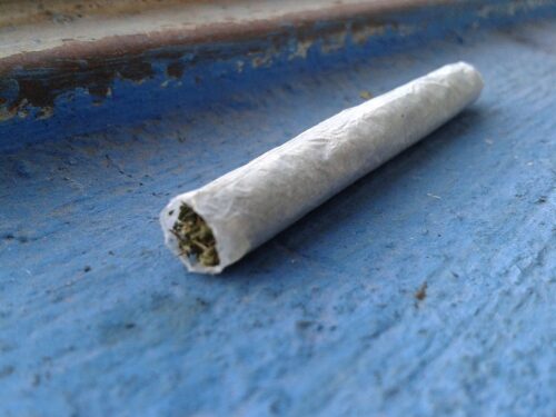 Encuentran droga en una unidad educativa en Salasaca