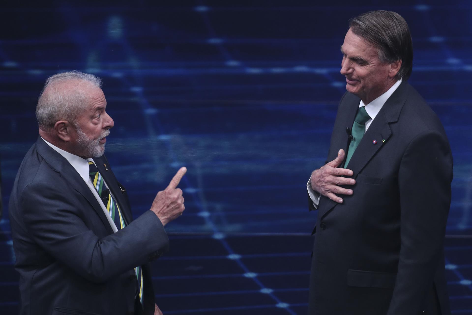 Candidatos. Brasil elige entre el ex mandatario progresista Luiz Inácio Lula da Silva y el actual presidente ultra derechista Jair Bolsonaro.