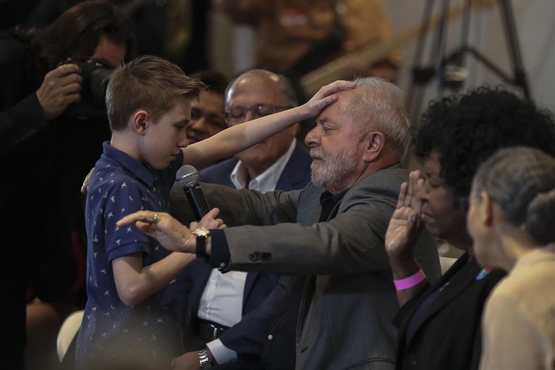 Lula da Silva se transforma en un ‘conservador pro-vida’ en la recta final de la campaña