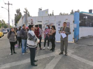 Padres denuncian desatención en la  Unidad Educativa Mario Cobo Barona de Ambato