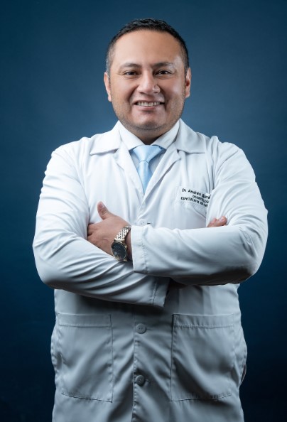 Recorrido a la trayectoria odontológica y académica de Andrés Barragán
