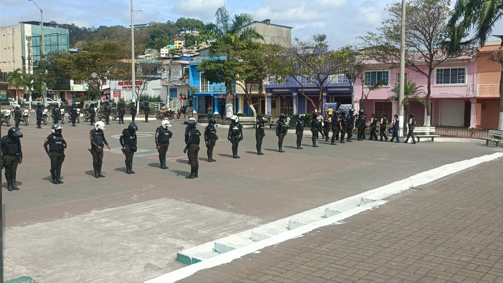 Policías motorizados se capacitan