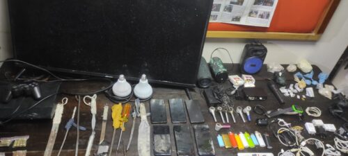 Balas, celulares y droga en la cárcel de Ambato